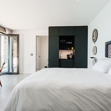Beyond Misty Cliffs Villa สคาร์โบโร ภายนอก รูปภาพ